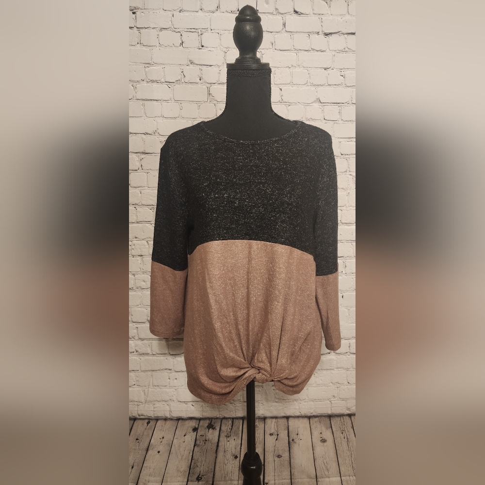 Market & Spruce Color Block Light Sweater NWT